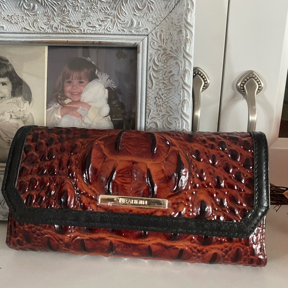 Brahmin wallet NEW